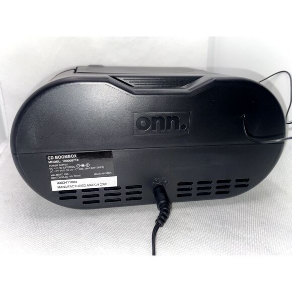 Onn Portable CD Boombox Groove Player Digital FM Radio - 100008719 - Picture 3 of 5